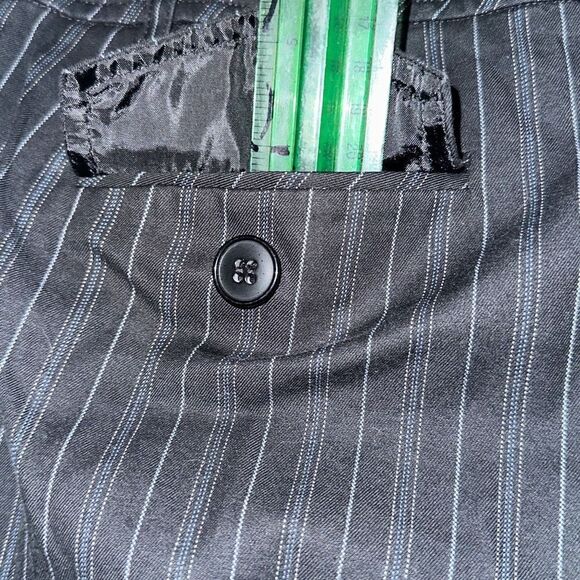 Ann Taylor Loft Ann Ladies Size 2 Stripes Capri Black & White Pants - Picture 7 of 11